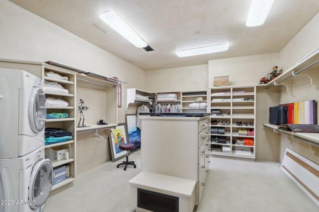 4836 E White Gates Drive, Phoenix, AZ 85018