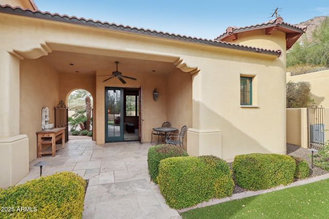 4836 E White Gates Drive, Phoenix, AZ 85018