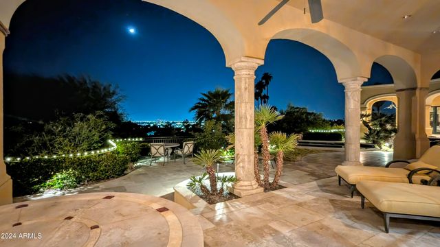 4836 E White Gates Drive, Phoenix, AZ 85018