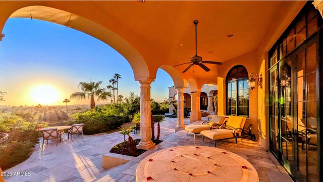 4836 E White Gates Drive, Phoenix, AZ 85018