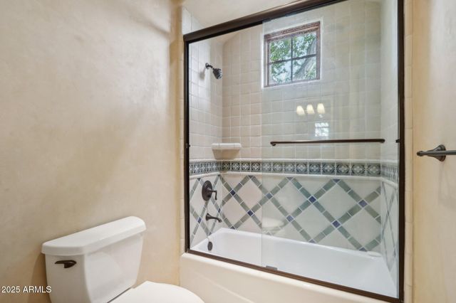 4836 E White Gates Drive, Phoenix, AZ 85018