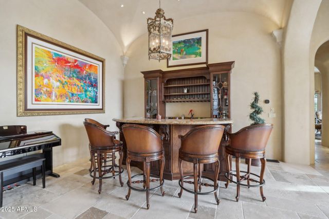 4836 E White Gates Drive, Phoenix, AZ 85018