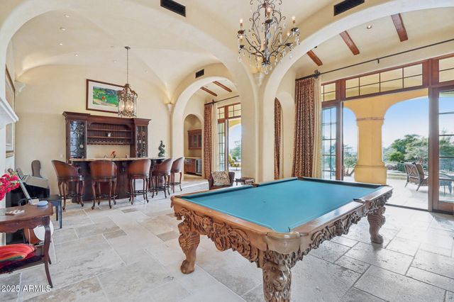 4836 E White Gates Drive, Phoenix, AZ 85018