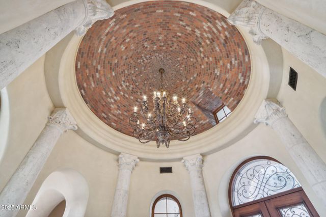 4836 E White Gates Drive, Phoenix, AZ 85018