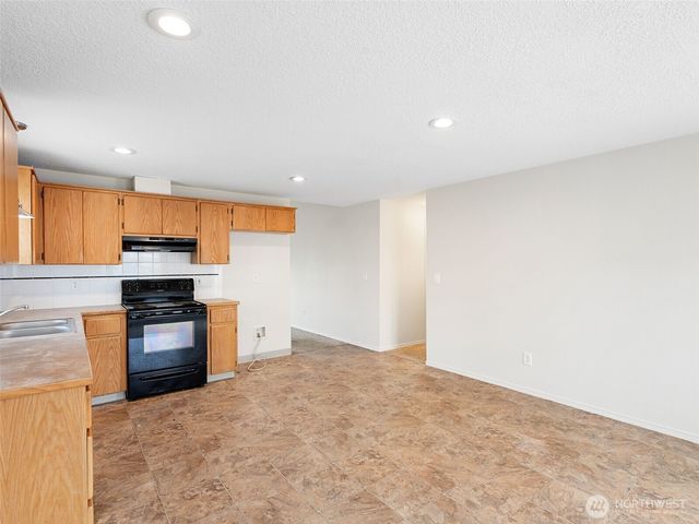15420 NE 84th Street, Vancouver, WA 98682