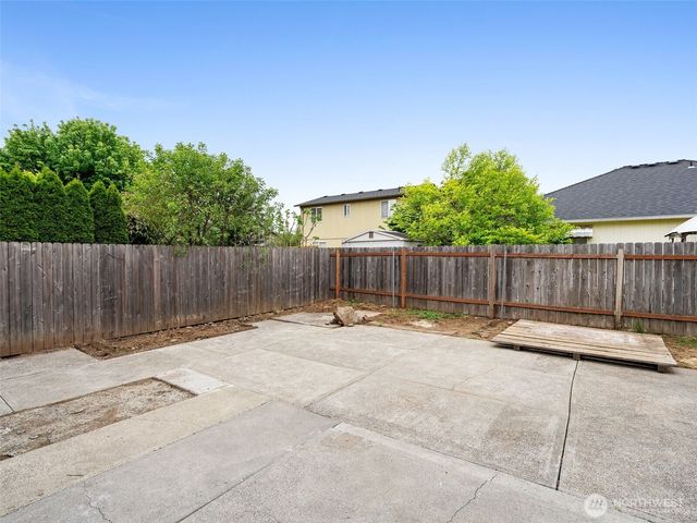 15420 NE 84th Street, Vancouver, WA 98682