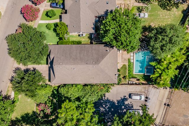 1110 Haines Avenue, Dallas, TX 75208