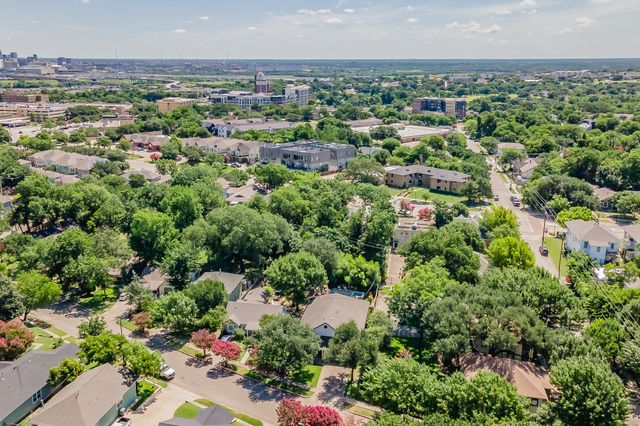1110 Haines Avenue, Dallas, TX 75208