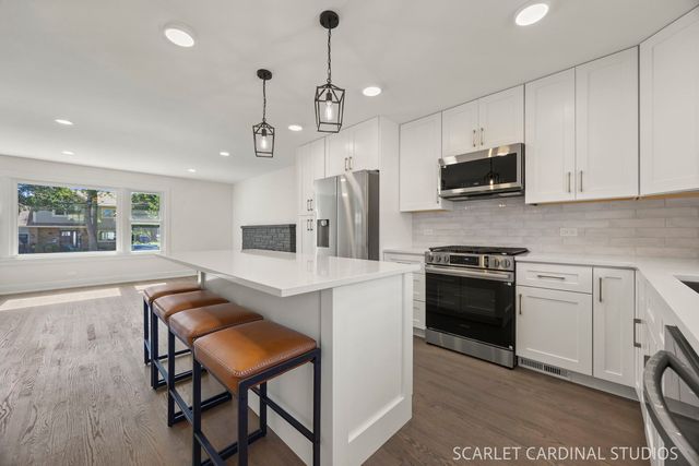 606 E Washington Street, Villa Park, IL 60181