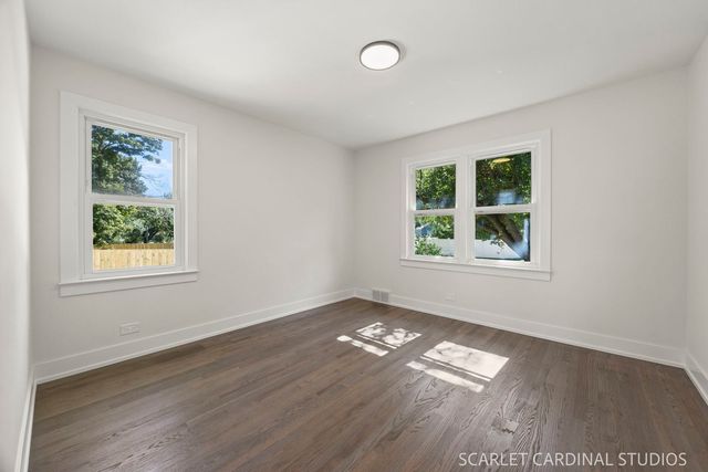 606 E Washington Street, Villa Park, IL 60181