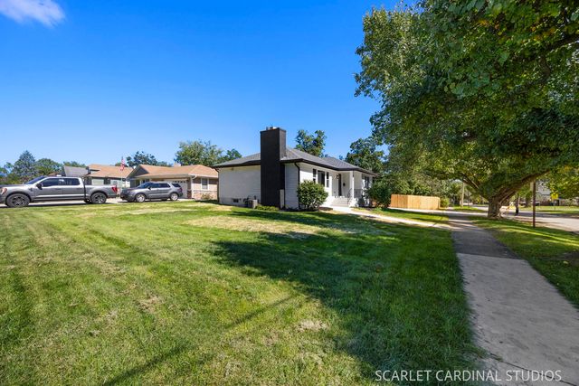 606 E Washington Street, Villa Park, IL 60181