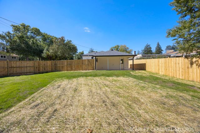 606 E Washington Street, Villa Park, IL 60181