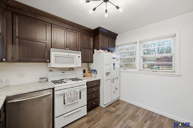 5701 Gladstone Street, Lincoln, NE 68507