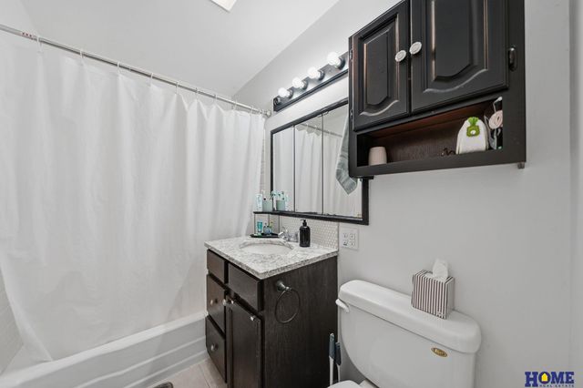 5701 Gladstone Street, Lincoln, NE 68507