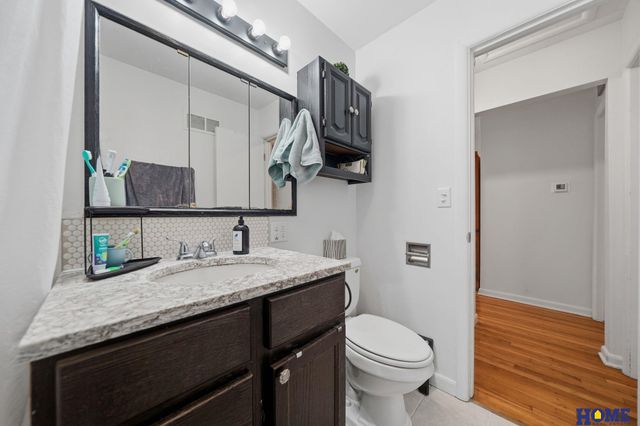 5701 Gladstone Street, Lincoln, NE 68507