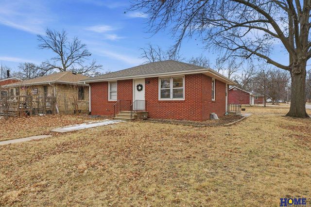 5701 Gladstone Street, Lincoln, NE 68507