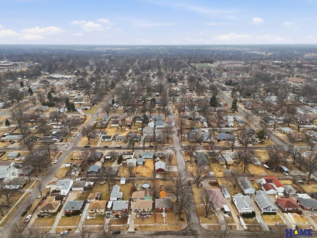 5701 Gladstone Street, Lincoln, NE 68507