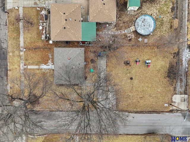 5701 Gladstone Street, Lincoln, NE 68507