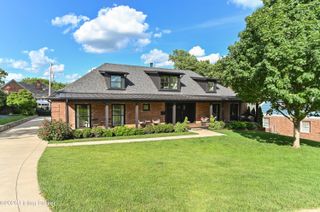 609 Briar Hill Rd, Louisville, KY 40206