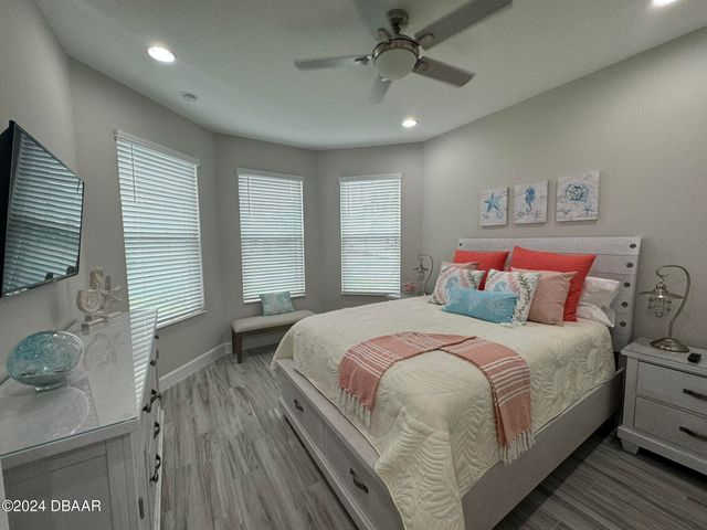 903 Coral Reef Way, Daytona Beach, FL 32124