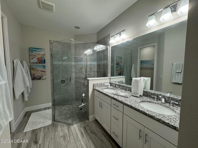 903 Coral Reef Way, Daytona Beach, FL 32124