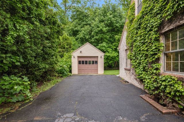 35 New Clark Road, Cumberland, RI 02864