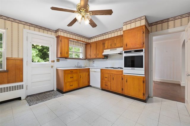 35 New Clark Road, Cumberland, RI 02864