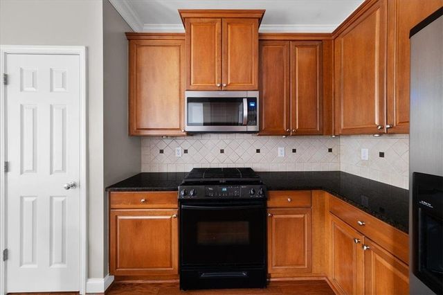 63 COOPERS GLEN SW Drive, Mableton, GA 30126
