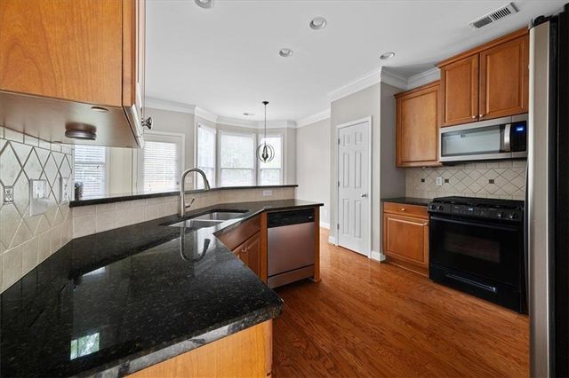 63 COOPERS GLEN SW Drive, Mableton, GA 30126