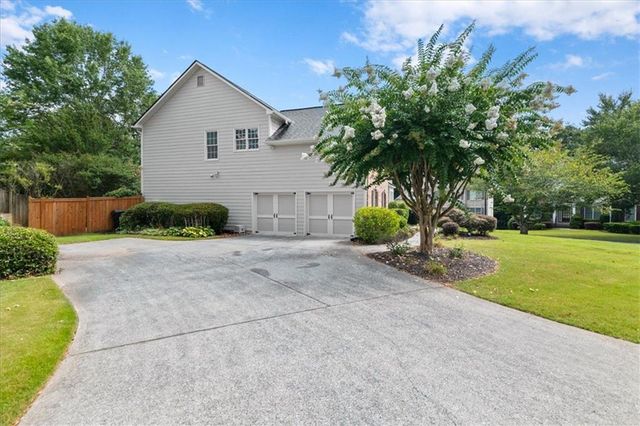 63 COOPERS GLEN SW Drive, Mableton, GA 30126