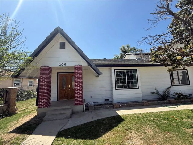 295 Sparks, Bakersfield, CA 93307
