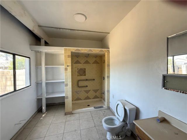 295 Sparks, Bakersfield, CA 93307