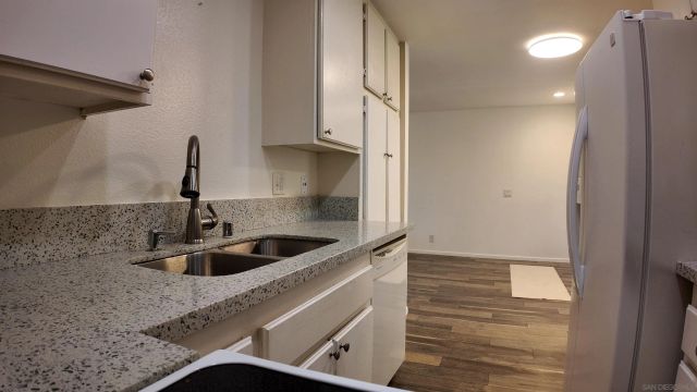 6330 Genesee Ave 213, San Diego, CA 92122