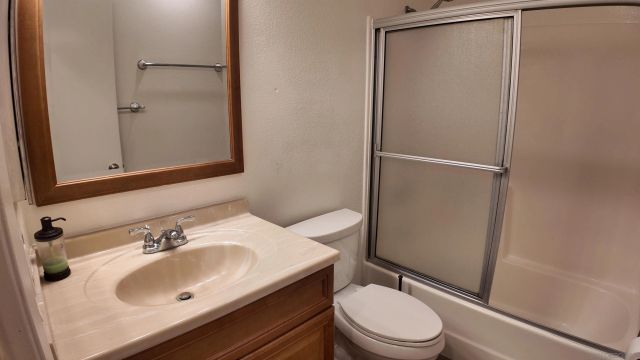 6330 Genesee Ave 213, San Diego, CA 92122