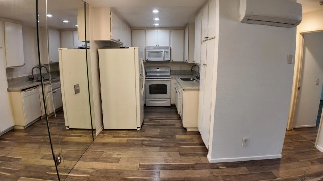 6330 Genesee Ave 213, San Diego, CA 92122