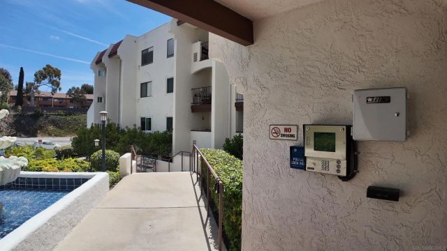 6330 Genesee Ave 213, San Diego, CA 92122