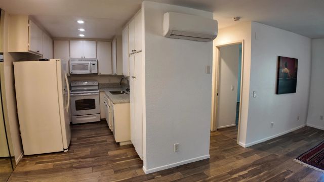 6330 Genesee Ave 213, San Diego, CA 92122