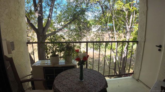 6330 Genesee Ave 213, San Diego, CA 92122