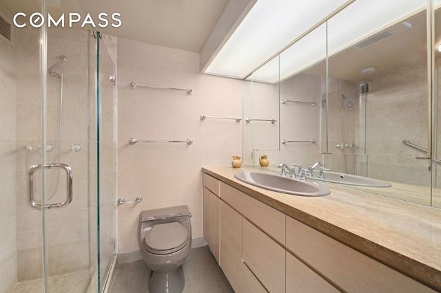 25 Sutton Pl S Apt 18M, New York City, NY 10022