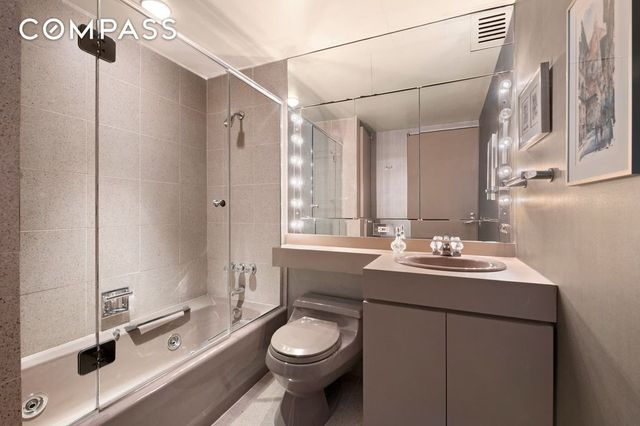 25 Sutton Pl S Apt 18M, New York City, NY 10022