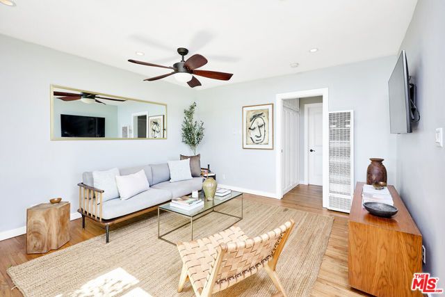 1835 7th Street D, Santa Monica, CA 90401