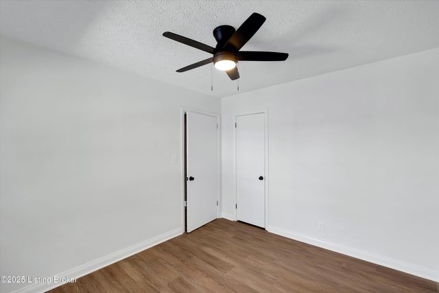 5202 Rodgers Rd, Louisville, KY 40258