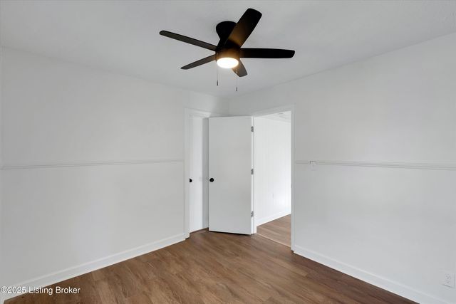 5202 Rodgers Rd, Louisville, KY 40258
