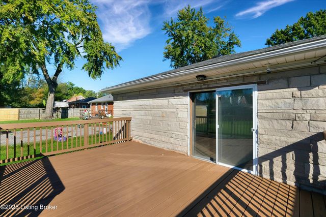 5202 Rodgers Rd, Louisville, KY 40258