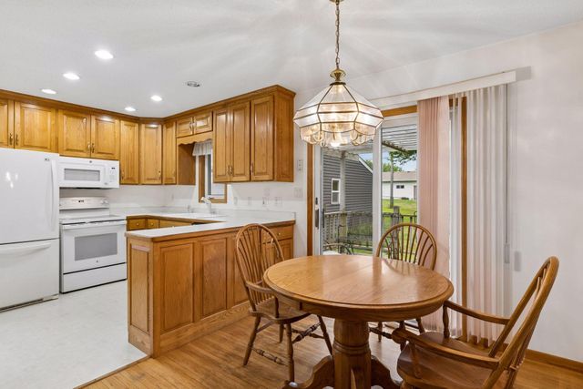 3609 Rolling View Drive, White Bear Lake, MN 55110
