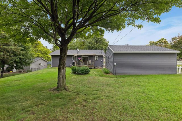 3609 Rolling View Drive, White Bear Lake, MN 55110