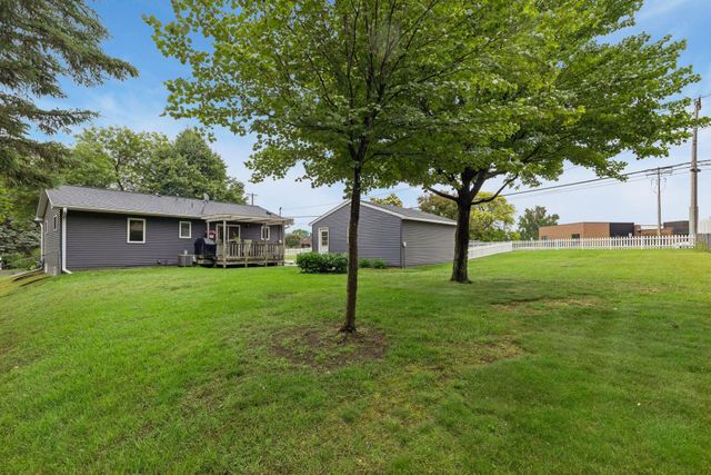 3609 Rolling View Drive, White Bear Lake, MN 55110