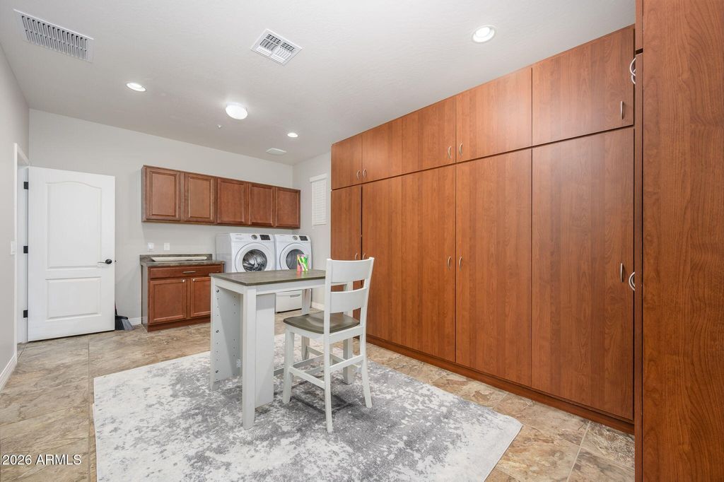 Image 12 of property listing at 4597 E Waterman Street, Gilbert, AZ 85297