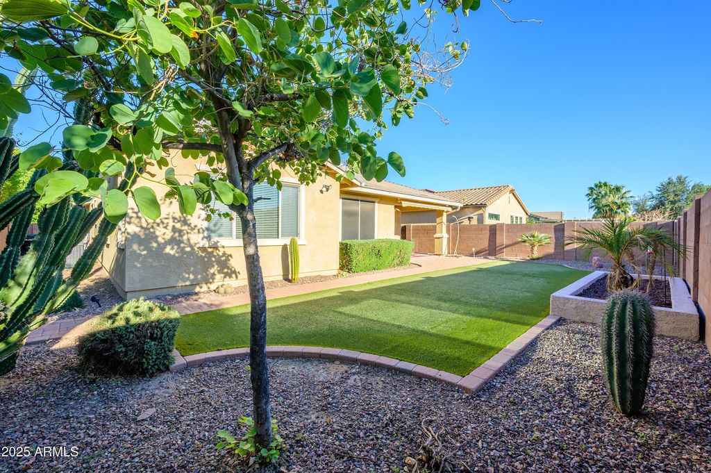 Image 13 of property listing at 4597 E Waterman Street, Gilbert, AZ 85297