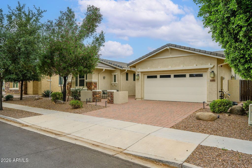 Image 14 of property listing at 4597 E Waterman Street, Gilbert, AZ 85297
